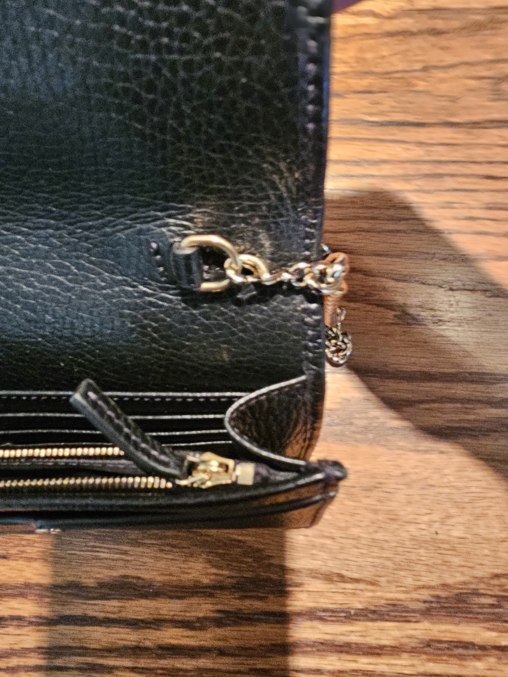 Gucci Black Leather Chain Shoulder Bag - Picture 4 of 6